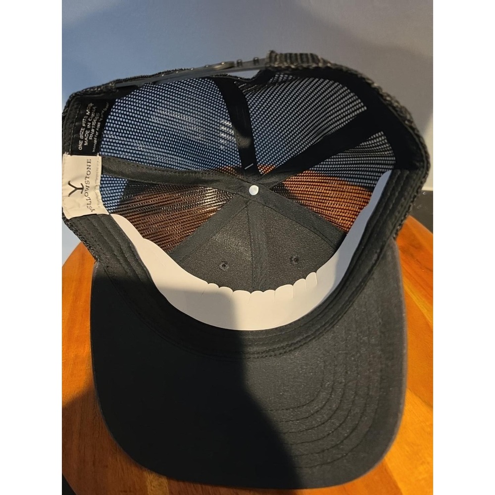 Yellowstone Dutton Ranch Bioworld Black Trucker Hat Snapback NWT OSFM - Picture 3 of 3